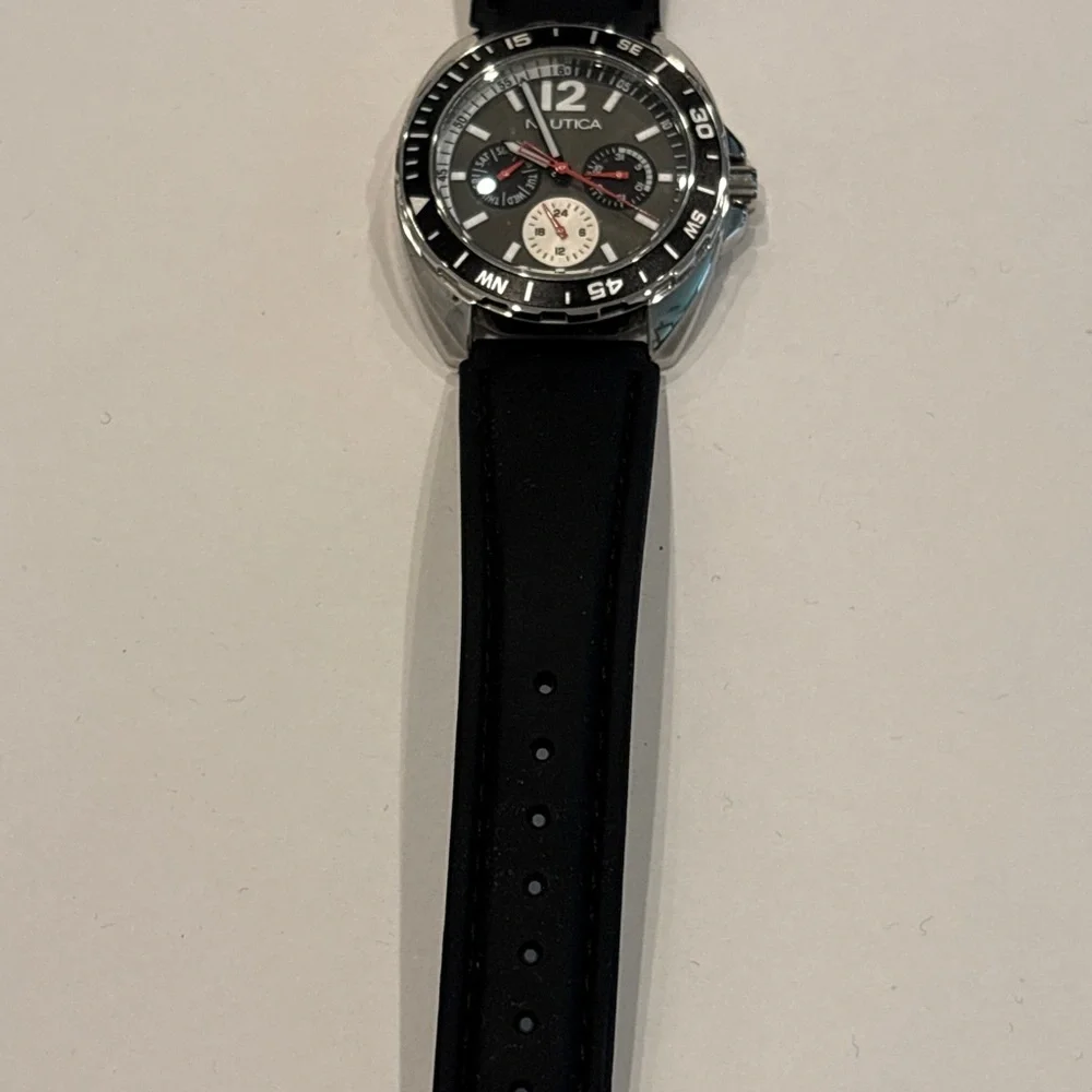 Nautica sports Black and Silver Watch